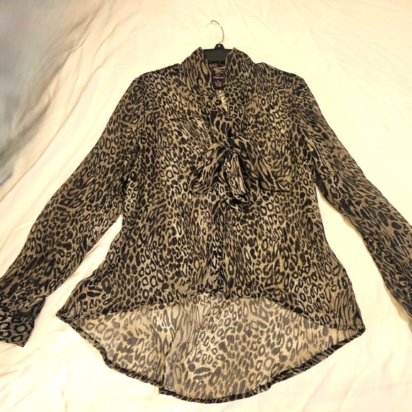 Women's Leopard Print Sheer LS Top Sz XL - Picture 6 of 7